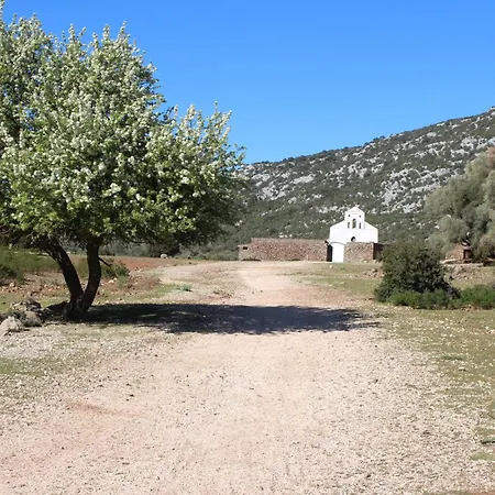 Bissicoro# Casa de hóspedes Baunei